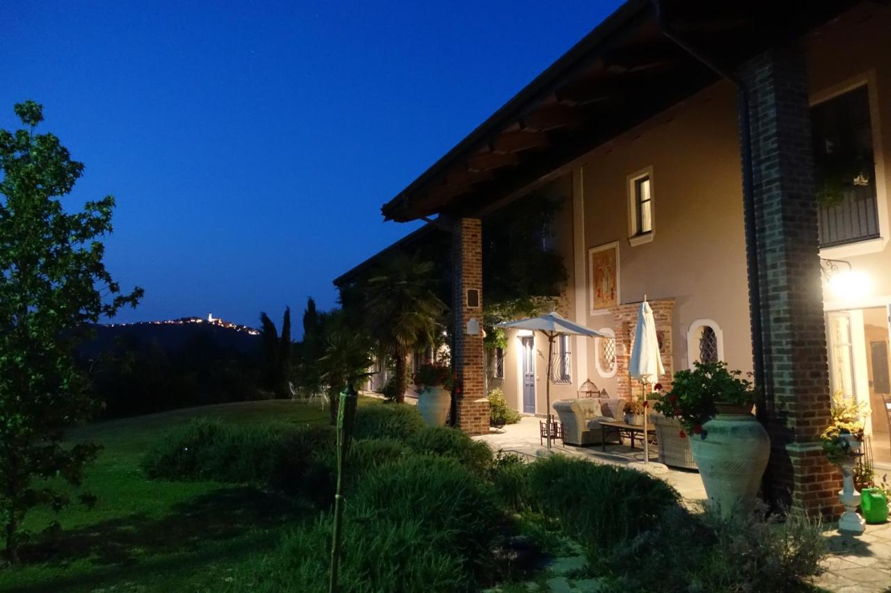 Cascina Arcangelo Raffaele Verduno Exteriör bild