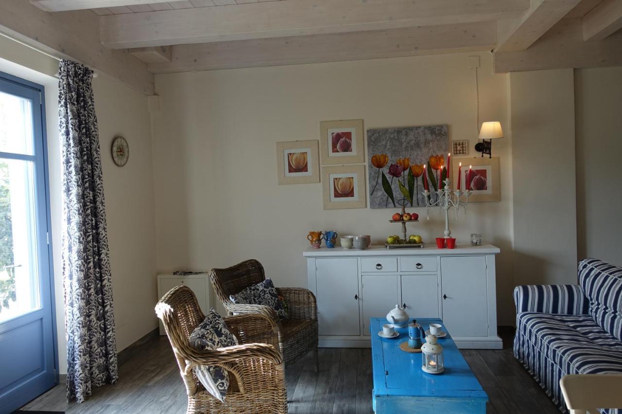 Cascina Arcangelo Raffaele Verduno Exteriör bild