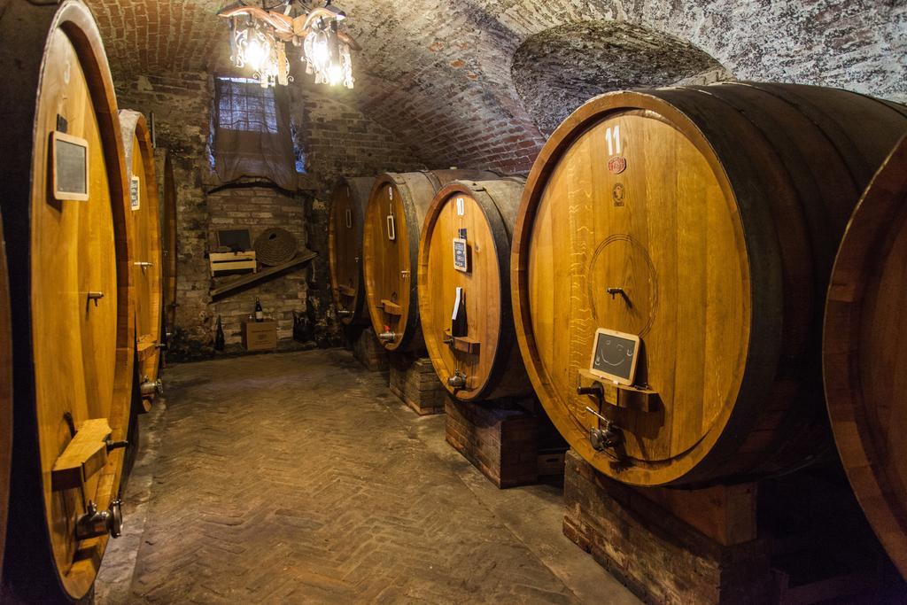 Cascina Arcangelo Raffaele Verduno Exteriör bild