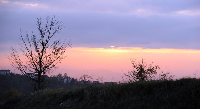 Cascina Arcangelo Raffaele Verduno Exteriör bild