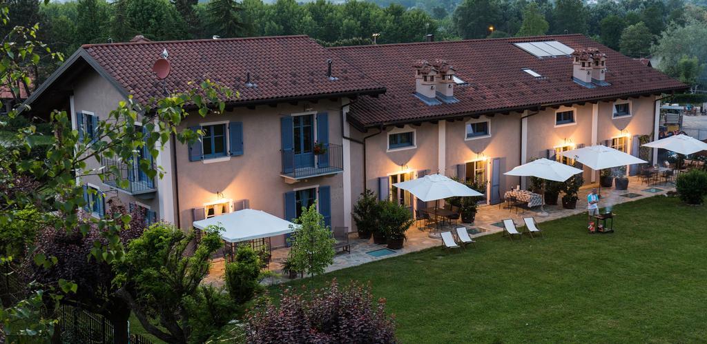 Cascina Arcangelo Raffaele Verduno Exteriör bild