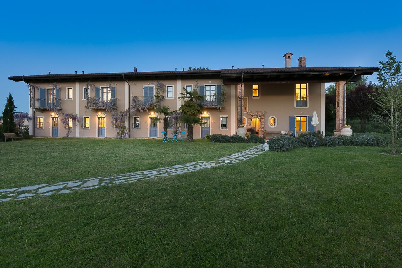 Cascina Arcangelo Raffaele Verduno Exteriör bild