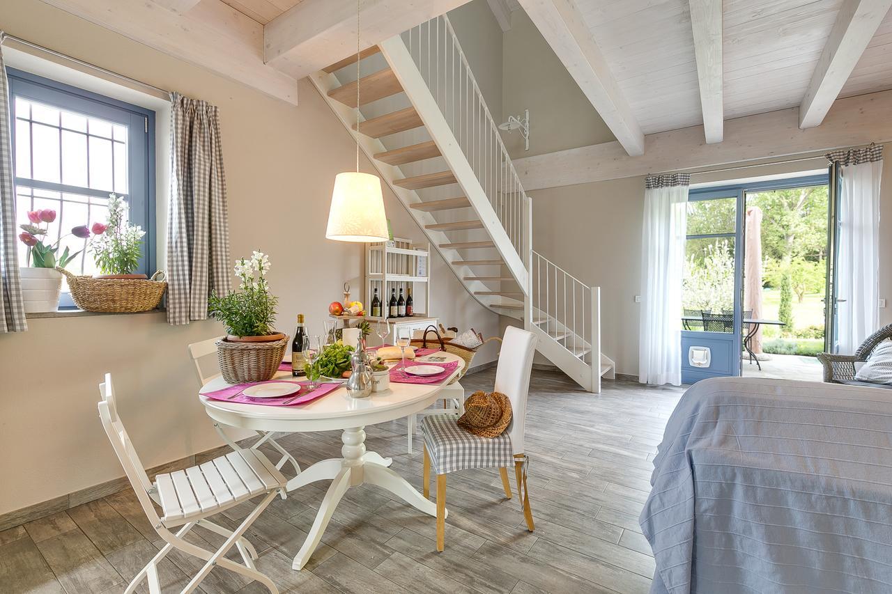 Cascina Arcangelo Raffaele Verduno Exteriör bild